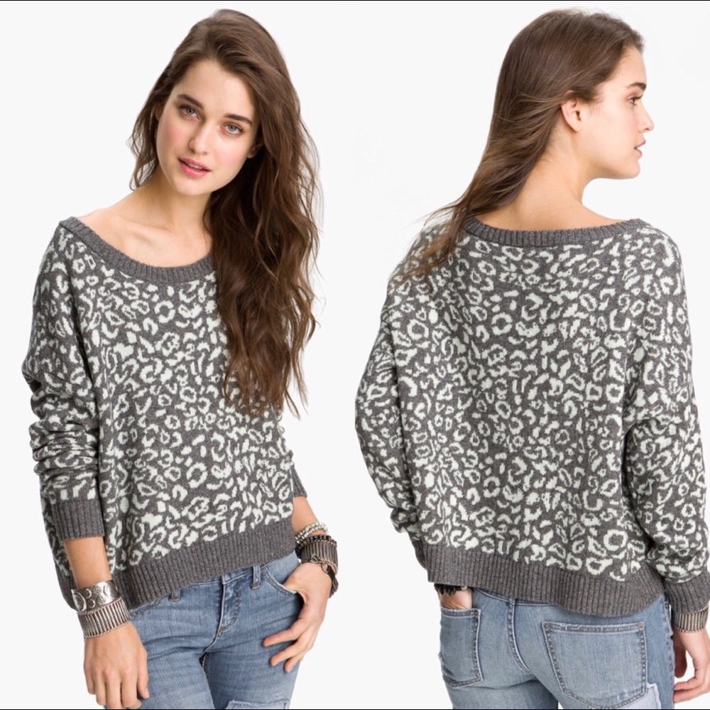 🎉 Free People Cool Cat Leopard Pullover Sweater🎉